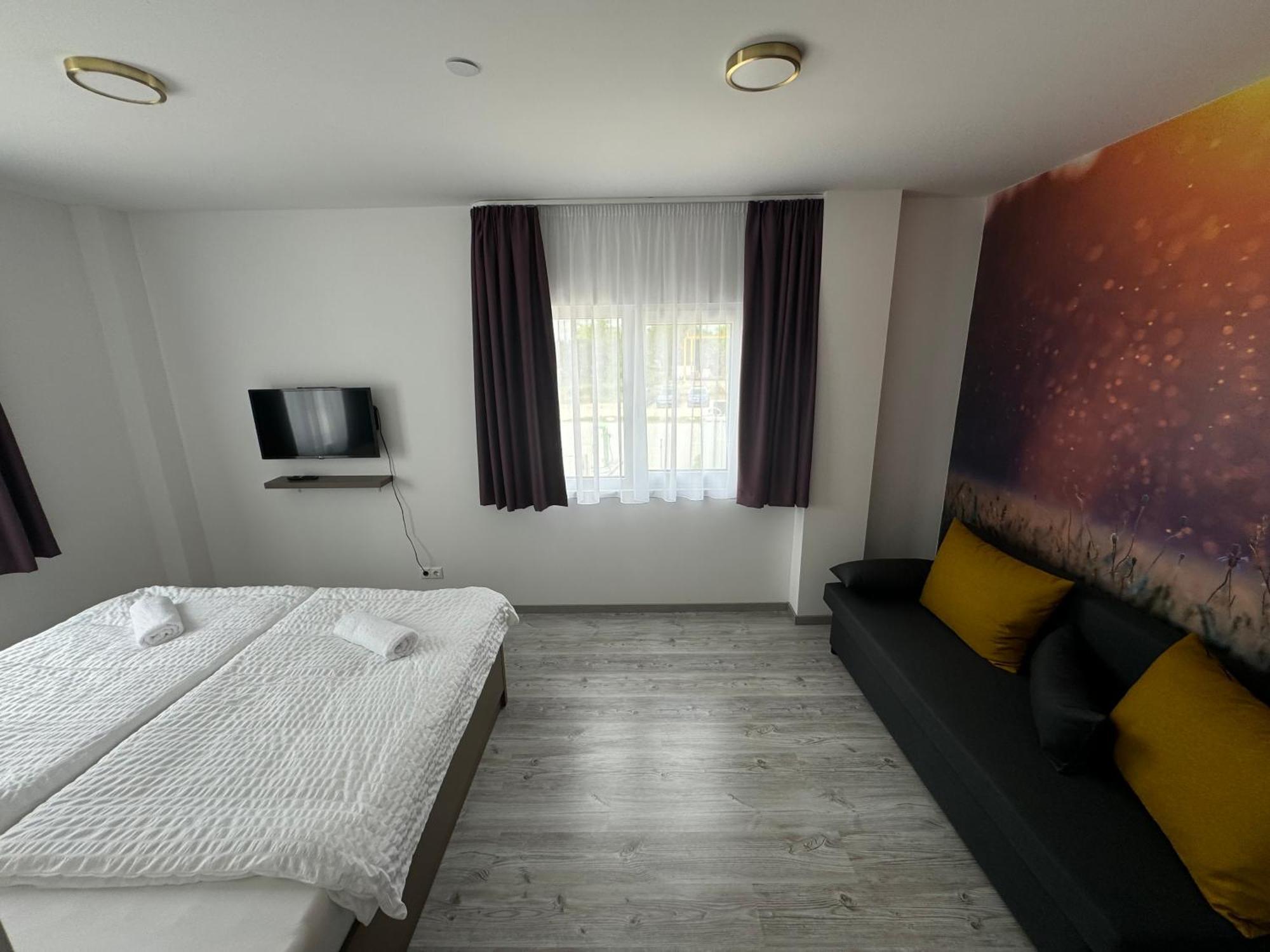 Pótkerék Motel Győr Exterior foto